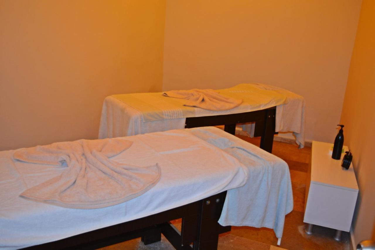Clover Magic Park Side Hotel Екстер'єр фото